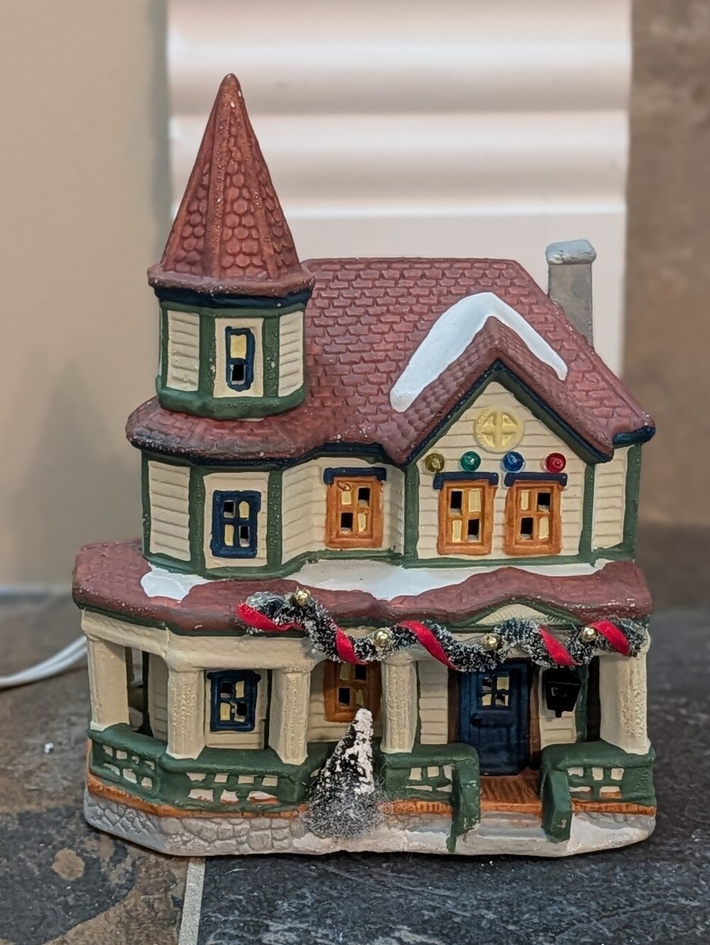 Noma Dickensville Vintage Porcelain Lighted Christmas House